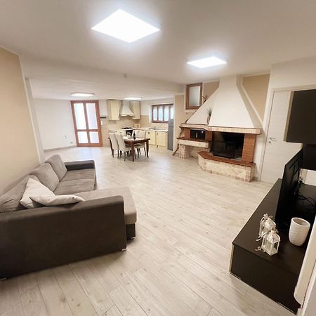 Grazia'S Apartment ซัสซารี ภายนอก รูปภาพ