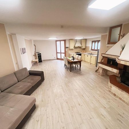 Grazia'S Apartment ซัสซารี ภายนอก รูปภาพ