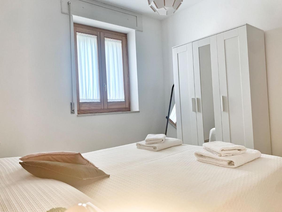 Grazia'S Apartment ซัสซารี ภายนอก รูปภาพ